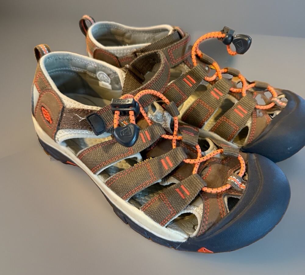 KEEN Newport H2 Sandals Big Kids Size 6 Brown Orange Sport Water Shoes EUC